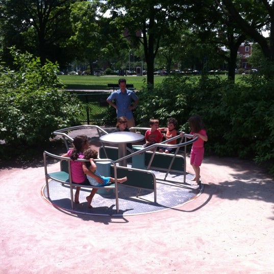 Foto tomada en Alexander W. Kemp Playground  por Adam H. el 5/27/2012