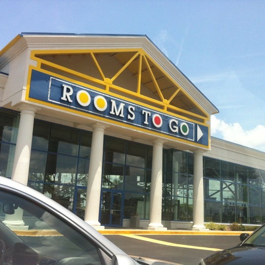 Supermarket: Rooms To Go Outlet Furniture Store nearby Arlington in United  States of America: 5 reviews, address, website 