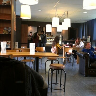 6/11/2012 tarihinde Marcello M.ziyaretçi tarafından Starbucks'de çekilen fotoğraf