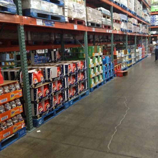 Costco East Hanover'de İndirimli Depo Mağazası