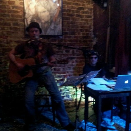 Photo taken at Le Hasard des Choses by Robert V. on 5/26/2012