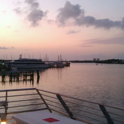 3/31/2012 tarihinde Jason J.ziyaretçi tarafından Key West Express'de çekilen fotoğraf
