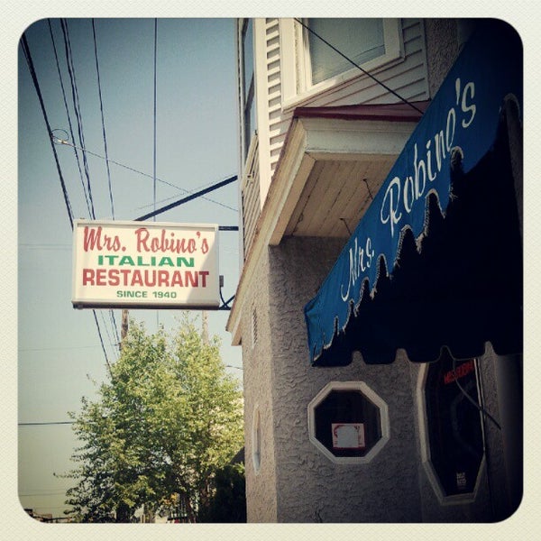 Photo taken at Mrs. Robino&#39;s Restaurant by Kathy d. on 5/19/2012