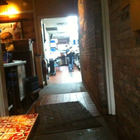 4/27/2012にLizzie O.がChili&#39;s Grill &amp; Barで撮った写真