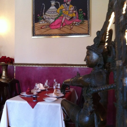Foto scattata a Maharaja da I C. il 5/12/2012