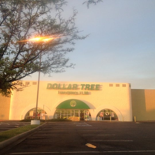 Dollar Tree Discount Store in Aurora Hills