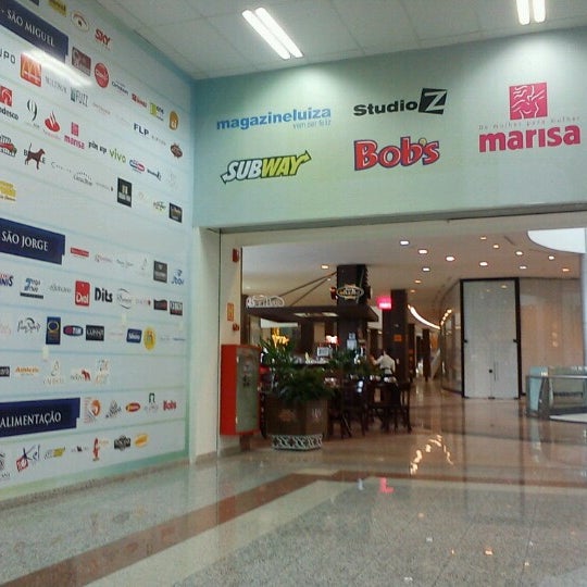 Foto tirada no(a) Shopping ViaCatarina por Clovis J. em 7/28/2012