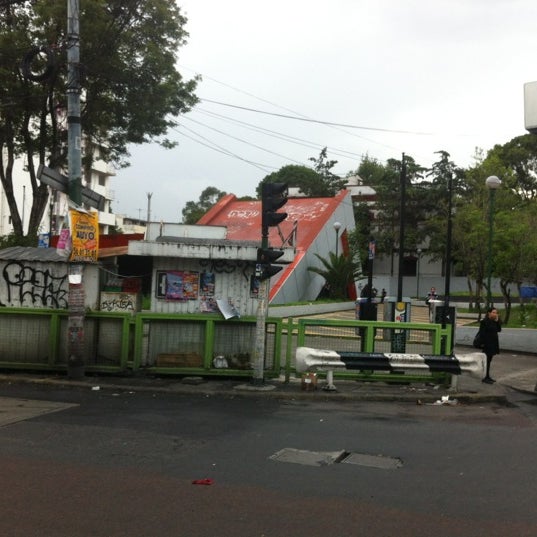 Fotos en Metro San Pedro De Los Pinos (Línea 7) San Pedro de los Pinos 9 tips de 1937 visitantes Fotos en Metro San Pedro De Los Pinos (Línea 7) San Pedro de los Pinos 9 tips de 1937 visitantes