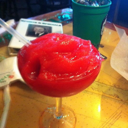 Photo taken at Flanigan&#39;s Seafood Bar &amp; Grill by Jr V. on 5/27/2012