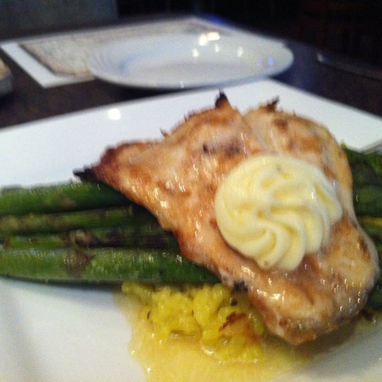 5/4/2012 tarihinde Rich L.ziyaretçi tarafından Blue Prynt Restaurant'de çekilen fotoğraf