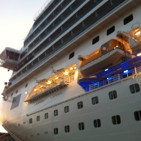Лайнер Costa Fascinosa 5