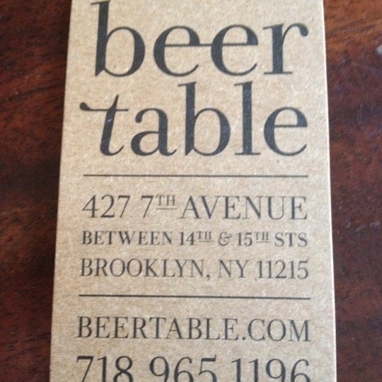 Foto tirada no(a) Beer Table por Christine W. em 8/27/2012