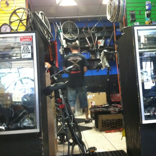 avenue bicycle station