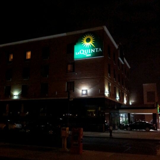 Photo taken at La Quinta Inn Queens by Pepsi on 4/22/2012