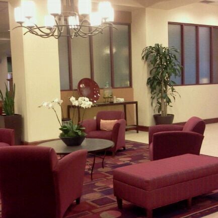 Photo taken at Residence Inn by Marriott Portland Downtown/RiverPlace by Thanawan C. on 5/4/2012
