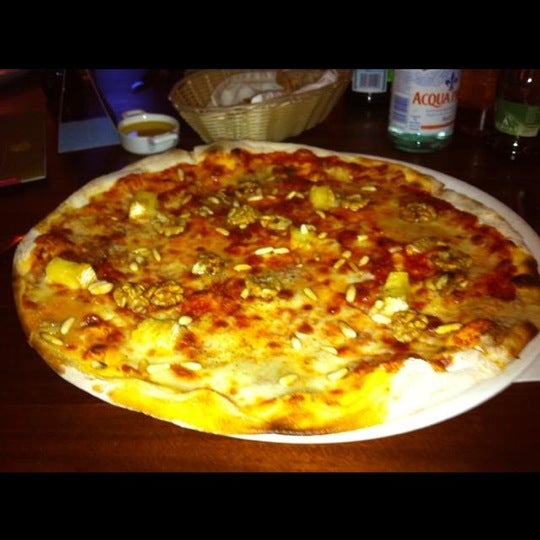 Foto scattata a Piola Pizza da Pınar B. il 3/13/2012