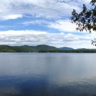 6/22/2012 tarihinde Beantown B.ziyaretçi tarafından Lake Placid Lodge'de çekilen fotoğraf