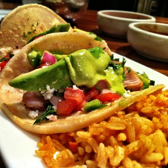 Photo taken at Cantina Laredo by Ron R. on 8/30/2012