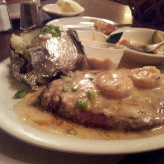 Gus' Steakhouse 1183 Mono Way