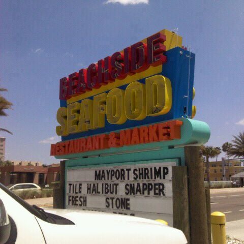 Foto tirada no(a) Beachside Seafood Restaurant &amp; Market por Karl H. em 4/23/2012