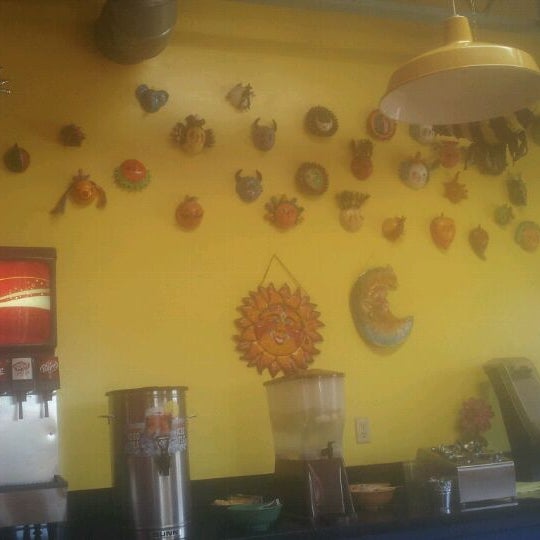 Photo taken at Bumble Bee&#39;s Baja Grill by Matthew M. on 4/22/2012