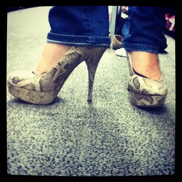 payless smith haven mall