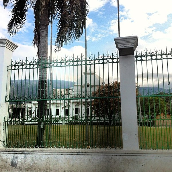 Photo taken at Palais National D&#39;Haïti by Albert C. on 2/14/2012