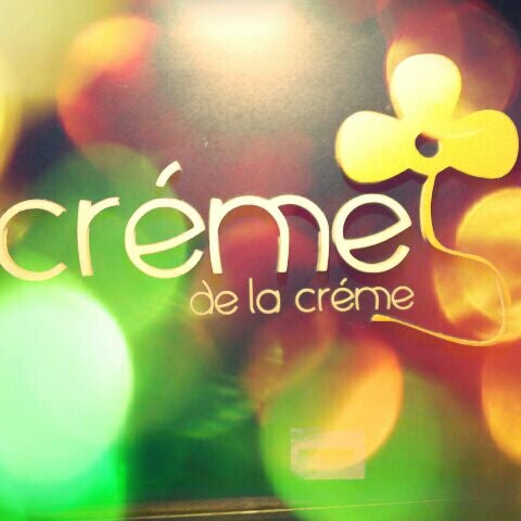รูปภาพถ่ายที่ Crème de la Crème โดย Faton H. เมื่อ 3/23/2012