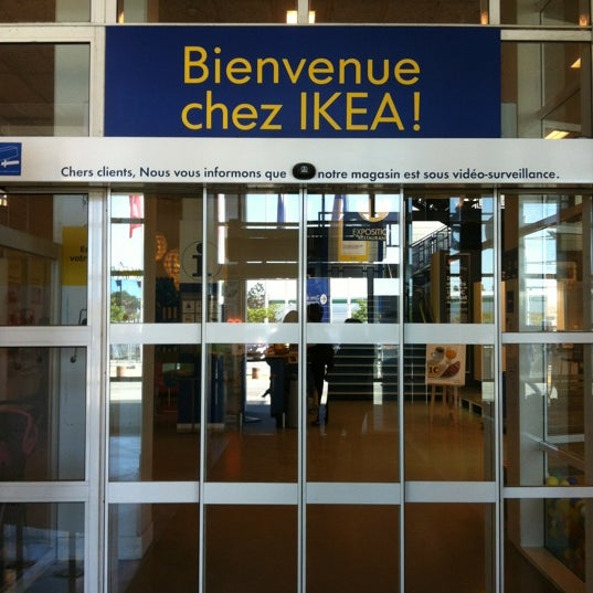 Foto tirada no(a) IKEA por Kalinka C. em 5/16/2012