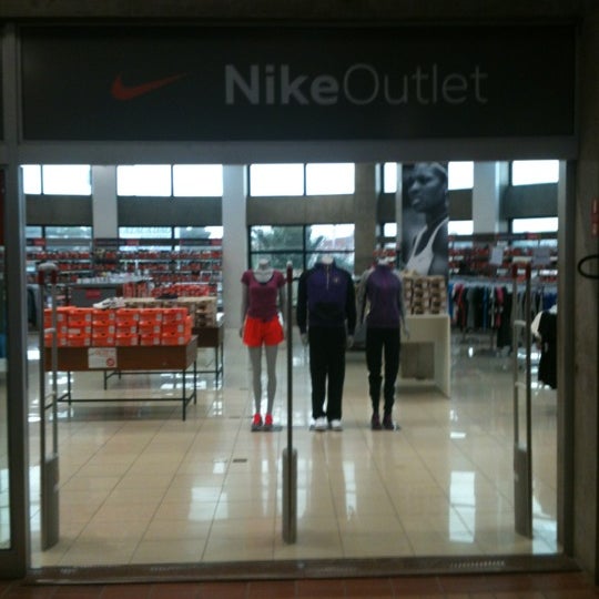 loja da nike dom pedro