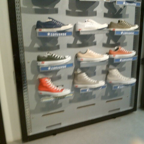 Converse Ermita 42 visitors
