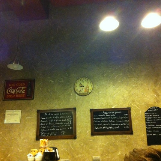 5/21/2012にGiulio M.がDivina Piadina - Piadineria artigianale a Milanoで撮った写真