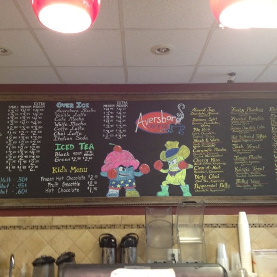 6/6/2012 tarihinde Tony N.ziyaretçi tarafından Aversboro Coffee'de çekilen fotoğraf