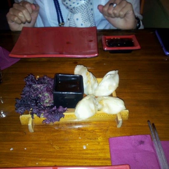 3/23/2012 tarihinde Sergi G.ziyaretçi tarafından Kynoto Sushi Bar'de çekilen fotoğraf