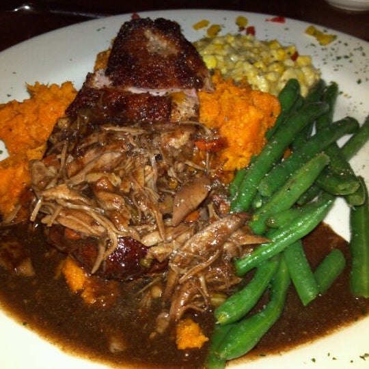 2/15/2012 tarihinde Eric M.ziyaretçi tarafından Patina Restaurant &amp; Bar'de çekilen fotoğraf