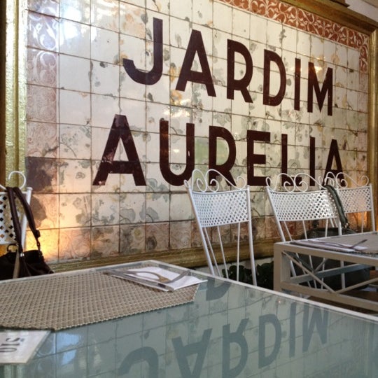 Photo taken at Jardim Aurélia Restaurante e Eventos by Rodrigo M. on 7/4/2012