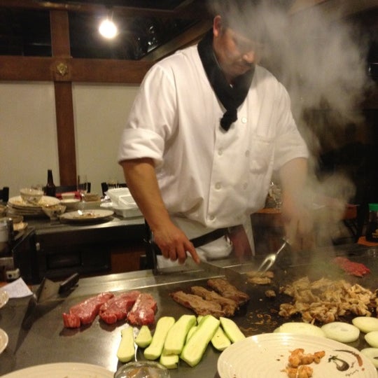 3/23/2012 tarihinde Jiju T.ziyaretçi tarafından Kyoto Palace Japanese Steakhouse'de çekilen fotoğraf