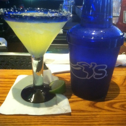 Photo taken at Chili&#39;s Grill &amp; Bar by Valerie R. on 7/3/2012