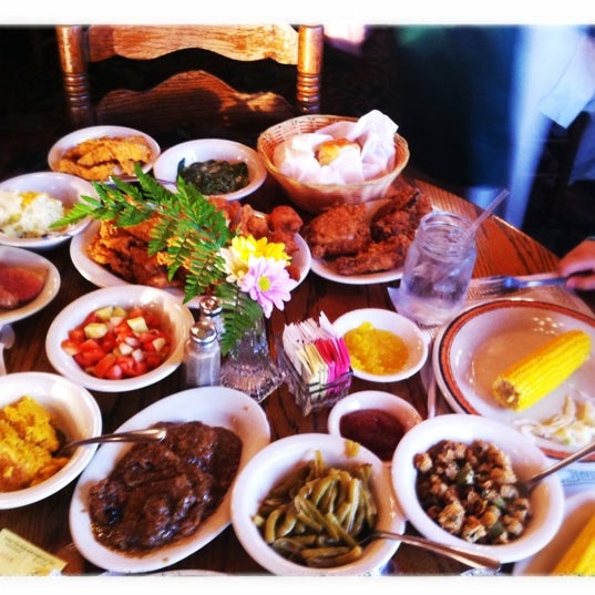 Dillard House Restaurant Southern / Soul Food Restaurant