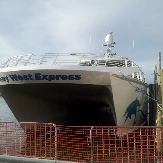 7/10/2012 tarihinde Nick C.ziyaretçi tarafından Key West Express'de çekilen fotoğraf