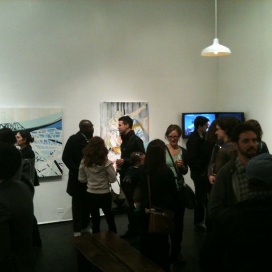 Foto diambil di Recession Art Gallery oleh Man B. pada 3/18/2012