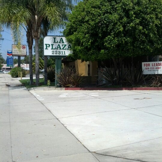 Woodland Hills Barber Shop - Woodland Hills-Warner Center - 23 visitors