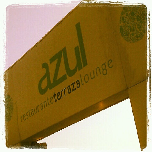 Foto tirada no(a) Azul Restaurante Lounge por Pepe M. em 6/29/2012