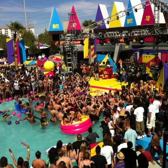 Photo taken at Palms Pool &amp; Dayclub by Angie G. on 3/20/2012