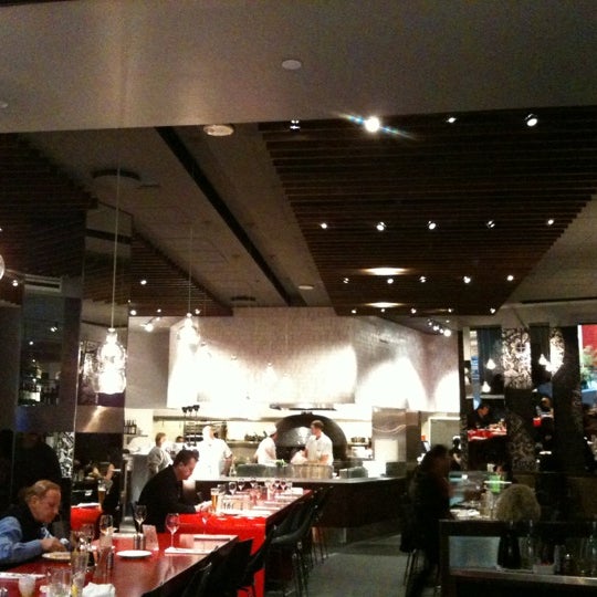 รูปภาพถ่ายที่ Cupola Pizzeria โดย Jérémie 👾 M. เมื่อ 2/11/2012