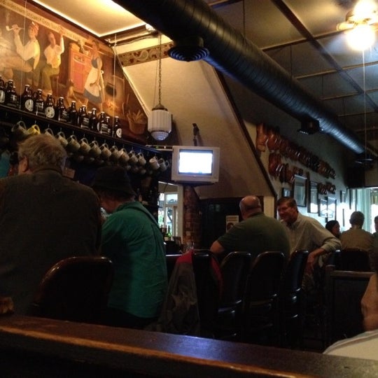 Photo taken at The Brewery @ Dutch Ale House by Justin C. on 5/14/2012