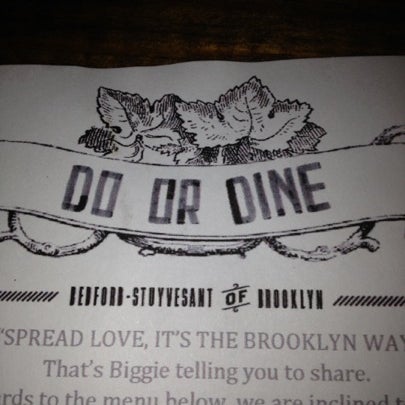Снимок сделан в Do or Dine пользователем Rachel S. 7/20/2012