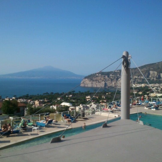Foto tomada en Art Hotel Gran Paradiso Sorrento  por Simone N. el 7/5/2012