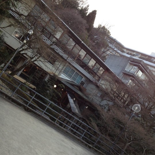 รูปภาพถ่ายที่ Negiya Ryofukaku โดย eiichi_kobe เมื่อ 3/28/2012