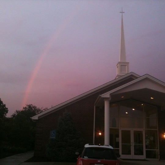 Photo prise au The Episcopal Church of Our Saviour par Richard B. le9/6/2012